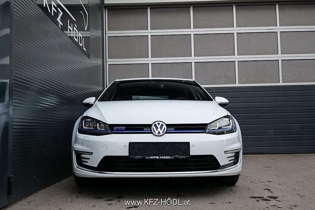 Volkswagen Golf GTE 1,4 PHEV Image 3