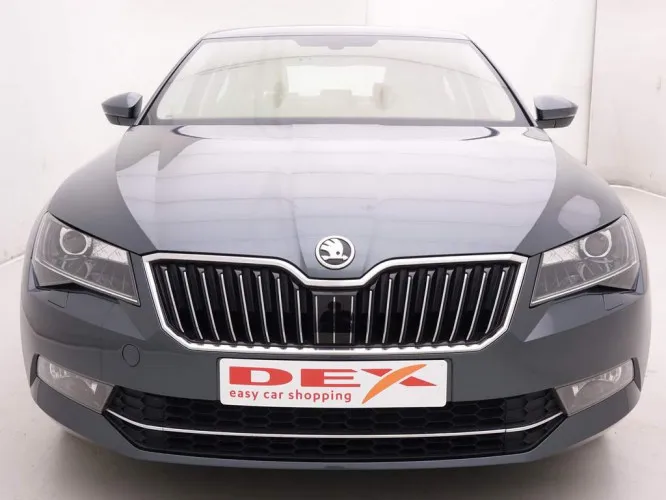 Skoda Superb 1.6 CR TDi Style + GPS + Leder/Cuir + Xenon Image 2