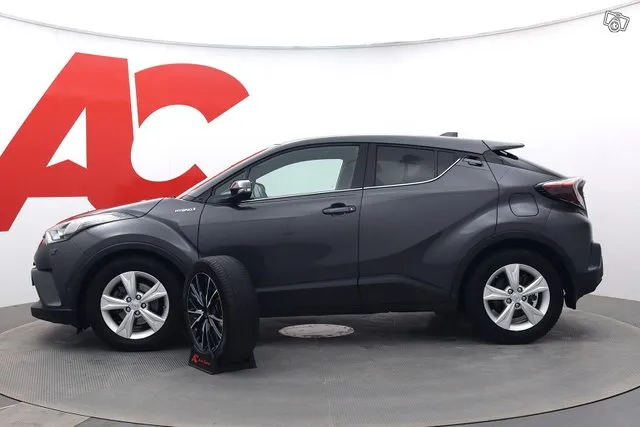 Toyota C-HR 1,8 Hybrid Premium Edition - 1. Omistaja / Pysäk Image 2