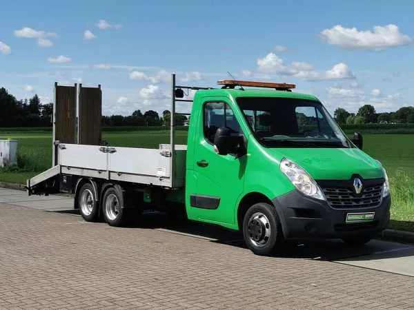 Renault Master T35 2.3 DCI Image 4